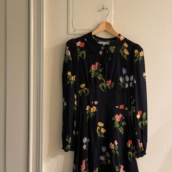 NEW Reformation Will Dressn in Night Bloom - Picture 5 of 8